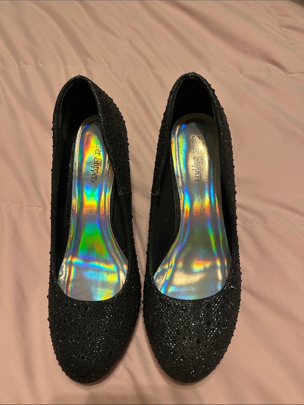 Black Glitter Round-Toe Heels by Comfort Slipper